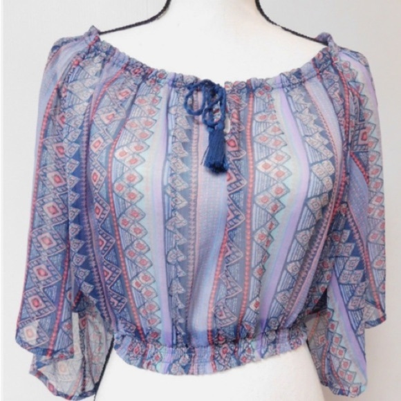 Hollister Women’s Short Sleeve Cropped Sheer Blouse Size M Aztec Print Boho Fun - Picture 11 of 12